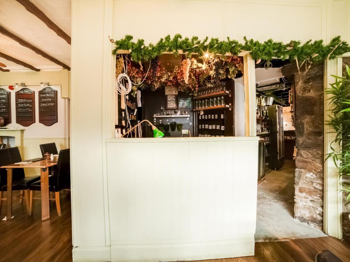 Oyo Station Road Inn 래넬리 외부 사진